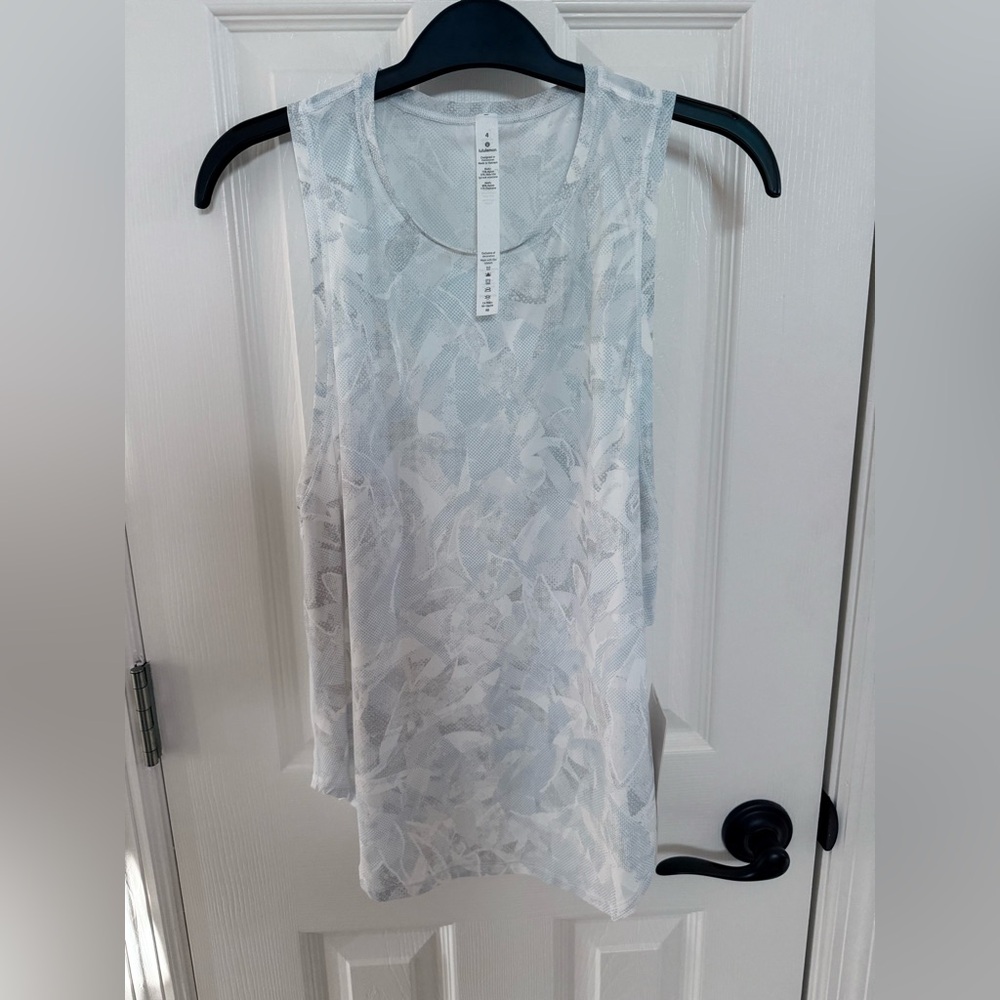 Lululemon Ace Tank 4 NWT